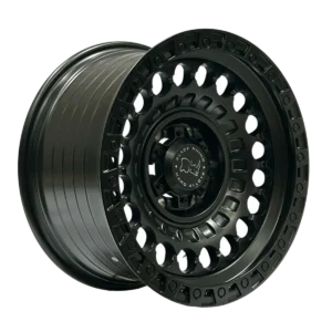 Llanta 4x4 diseño 028 17x9 6x139.7 ET0 negro mate